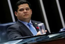 PF diz que suplente usava nome de Alcolumbre para desviar licitações