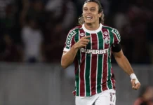 Fábio pega pênalti que não vale, Fluminense empata com Internacional e vai às quartas