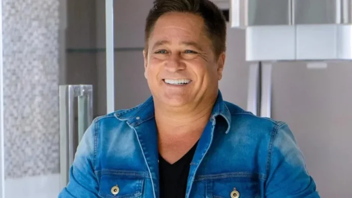 Vídeo de Leonardo viraliza após resposta afiada a repórter sobre canudo