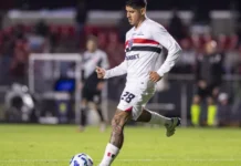 São Paulo discute fluxo de pagamento para anunciar renovação de Alan Franco