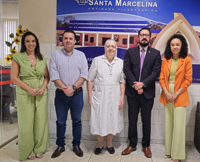 Dr. Luís do Hospital visita Hospital Santa Marcelina e garante apoio à unidade