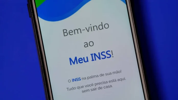 Veja como aposentado do INSS pode recuperar dinheiro do golpe do débito automático