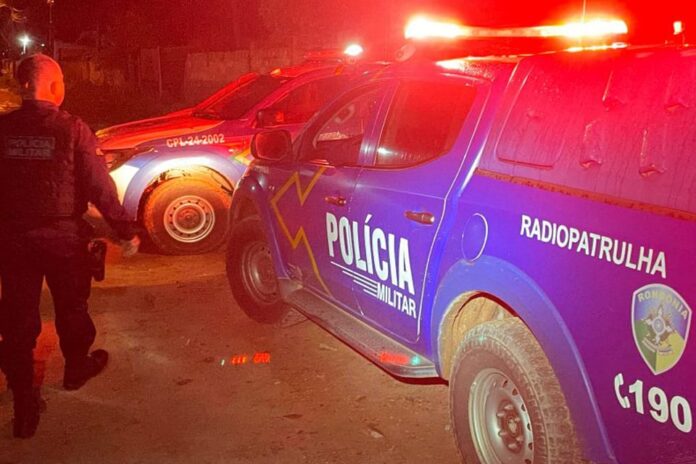 Abordagem da PM termina com apreensão de pistola em Pimenta Bueno