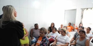 Roda de conversa valoriza histórias de vida e saúde mental entre idosos em Porto Velho