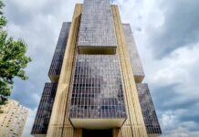 Mercado financeiro reduz para 4,72% previsão de inflação em 2025