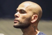Daniel Alves faz discurso em igreja evangélica na Espanha e diz que é ‘prova da fé’