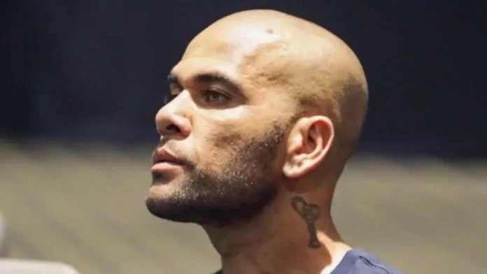 Daniel Alves faz discurso em igreja evangélica na Espanha e diz que é ‘prova da fé’