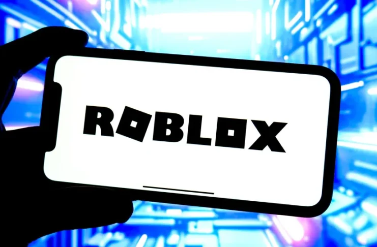 Brasileiros ganham R$ 2.100 para buscar pedofilia e incentivo a automutilação no Roblox