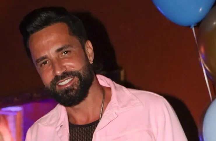 Latino sofre acidente de ônibus em SP