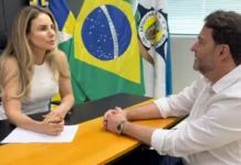 Deputado Alex Redano garante ônibus semileito de R$ 2,6 milhões ao município de Ariquemes