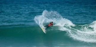 Filipe Toledo lidera show brasileiro e reencontra Medina em Raglan