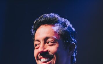 Renato Albani leva turnê de sucesso “A Ignorância É Uma Dádiva” a Rondônia nesta sexta-feira