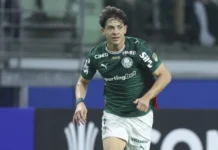 Titular do Palmeiras recebe oferta para deixar o clube