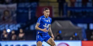 Ex-Criciúma e hoje no Avaí, Paulo Vitor analisa o confronto catarinense: “Mais uma decisão”