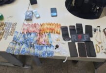 Ji-Paraná: Dupla é presa suspeita de tráfico de drogas; drogas, dinheiro e celulares são apreendidos
