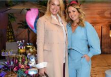 Ticiane nega zanga com Hickmann após falta a casamento As apresentadoras Ana Hickmann e Ticiane Pinheiro sorridentes durante um evento social.