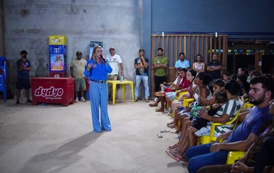 Ieda Chaves vai à região do Ponta do Abunã, em Porto Velho, e ouve eleitores
