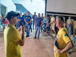 Luizinho Goebel e prefeito de Chupinguaia reúnem apoiantes em grande mobilização política no Cone Sul Apoiantes do deputado Luizinho Goebel em Chupinguaia