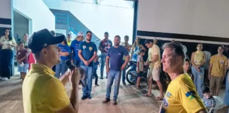 Luizinho Goebel e prefeito de Chupinguaia reúnem apoiantes em grande mobilização política no Cone Sul Apoiantes do deputado Luizinho Goebel em Chupinguaia