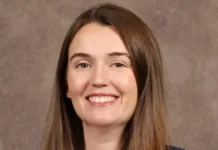 Mulher mata a facadas vice do Bank of America em NY