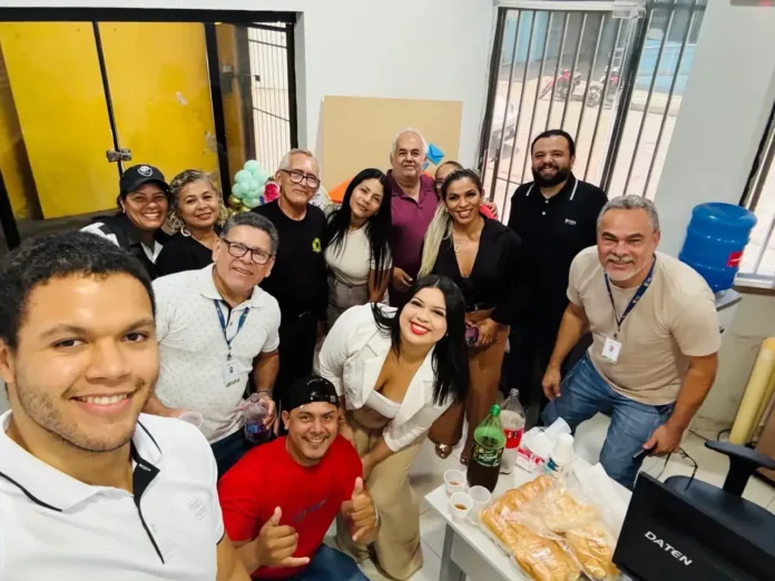 Motorista encerra 40 anos de servi&ccedil;os prestados &agrave; Prefeitura de Porto Velho e recebe homenage