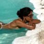 Anitta mostra férias no Egito e alerta para lixo nos Lagos de Sal de Siwa Anitta, Anitta no Egito, Lagos de Sal de Siwa, meio ambiente, lixo plástico, férias, turismo, Rondônia, preservação ambiental