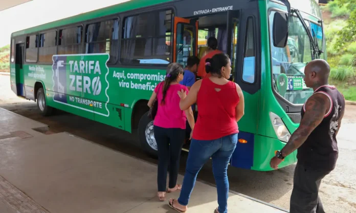 124a8436