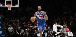 LeBron James estreia com derrota na pré-temporada pelo 76ers