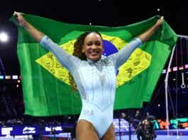 Rebeca Andrade conquista o tricampeonato mundial e ginástica feminina do Brasil brilha