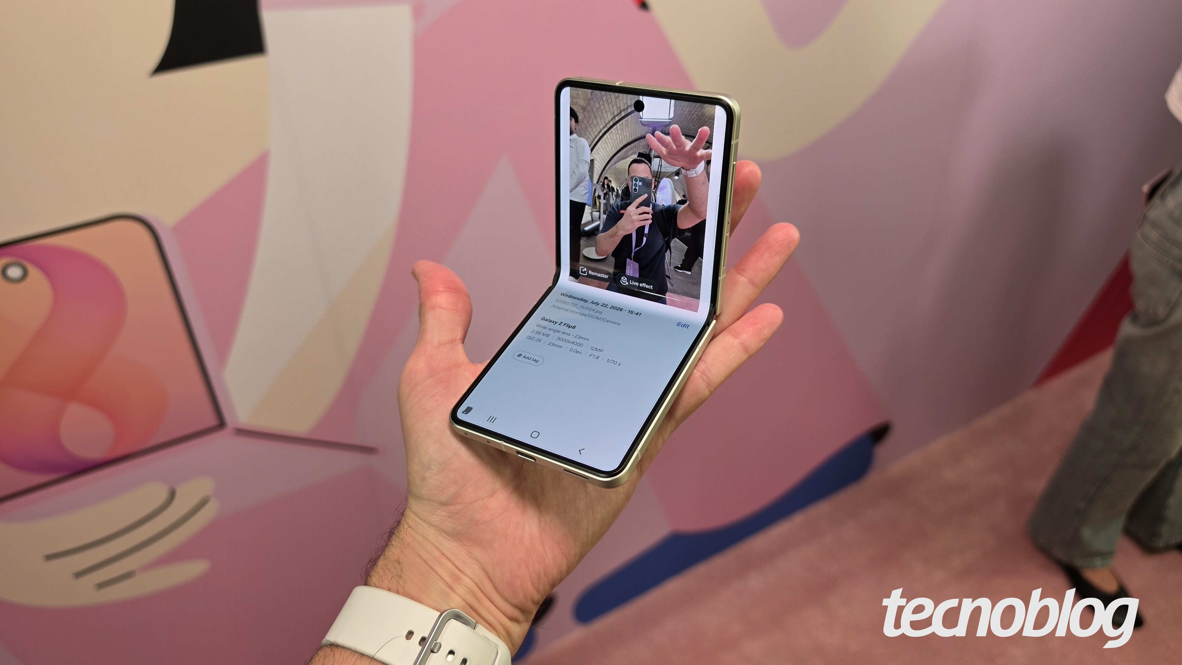 Galaxy Z Flip 8 (imagem: Thássius Veloso/Tecnoblog)
