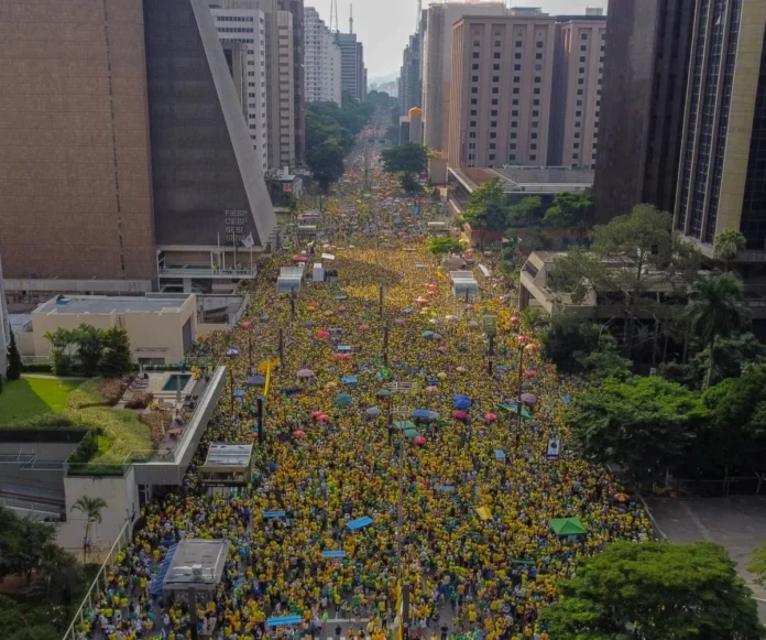 Flávio, Tarcísio e Ricardo Nunes convocam ato na Paulista para este domingo