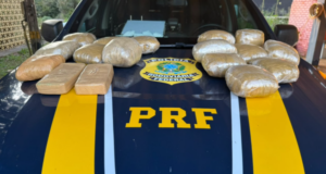 PRF apreende 18 kg de drogas transportadas em mochila de motociclista na BR-364 em RO
