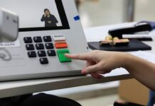 Brasileiros vão às urnas em 134 países; EUA concentram maior volume de eleitores
