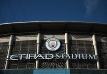 Patrocinadora do Manchester City estuda ação legal contra Premier League por prejuízos gerados