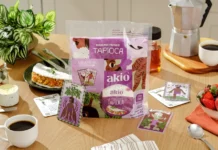 Akio leva folclore brasileiro para embalagens de tapioca em estratégia nacional para engajar consumidor e acelerar vendas.