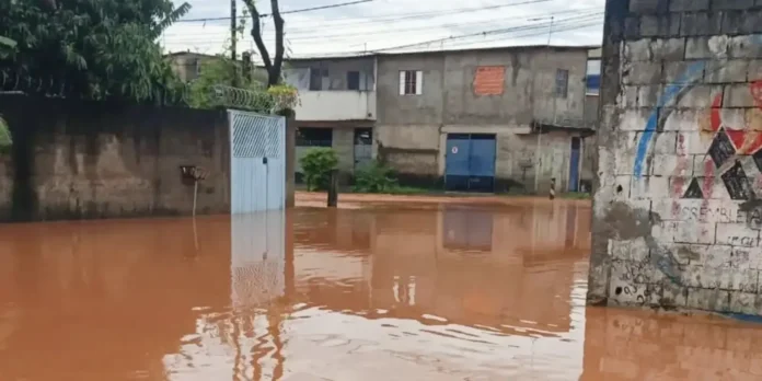 <p>Bombeiros encontram corpo de mulher arrastada por correnteza</p> Bombeiros encontram corpo de mulher arrastada por correnteza