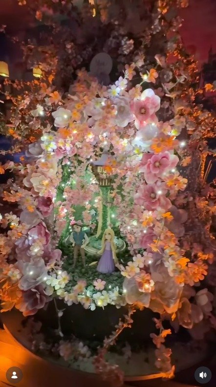Bolo da festa de 1 ano de Mia, filha de Lucas Rangel e Lucas Bley - Foto: Reprodução / Instagram @lucasranngel