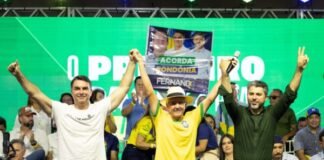 Carreatas de apoio a Flávio Bolsonaro percorrem Rondônia