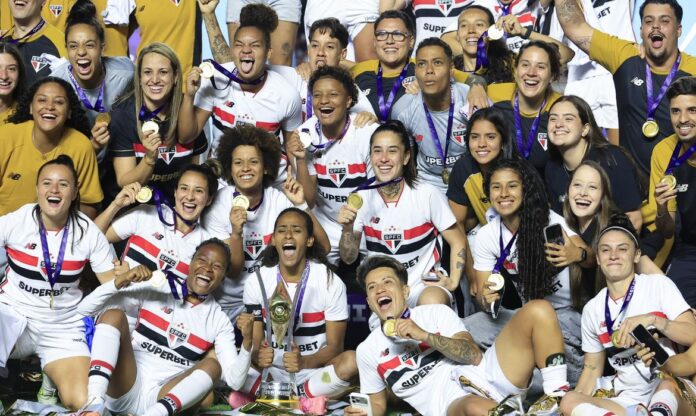 São Paulo (SP), 03/10/2026 - Estádio do Morumbis, jogo final do Campeonato Brasileiro de Futebol Feminino entre São Paulo FC e Corinthians. Foto - Paulo Pinto/Agência Brasil
