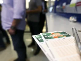 Mega-Sena acumula e prêmio gigante chega a R$ 300 milhões Mega-Sena sorteia prêmio acumulado de R$ 150 milhões nesta noite