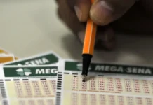 Mega-Sena sorteia prêmio acumulado de R$ 100 milhões nesta quinta-feira Mega-Sena sorteia prêmio acumulado de R$ 100 milhões nesta quinta-feira