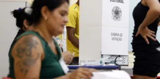 Polícia Militar de SP registra prisões e crimes eleitorais no domingo de votação PM registra 7 ocorrências e 6 prisões até o meio-dia de domingo em SP