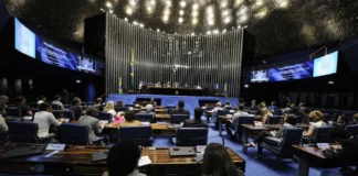 Fim da escala 6×1 volta ao Senado nesta terça (13), com disputa entre governo e oposição; veja o que pode mudar