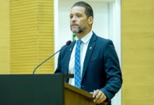 Delegado Camargo critica regulamentação das redes sociais e aponta perseguição a Flávio Bolsonaro
